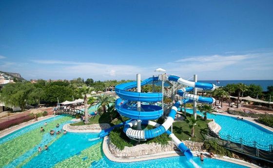 15m hoog glasvezel zwembad glijbaan water thema splash pretpark apparatuur voor kinderen