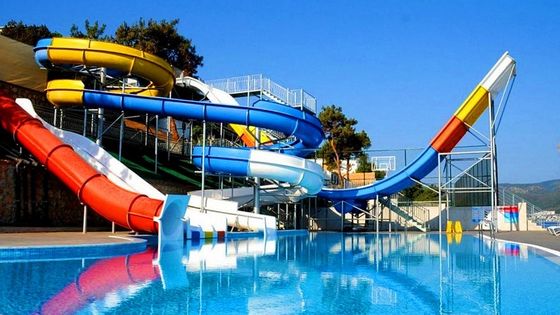 Goede prijs. Commerciële kinderen water pret pret pretpark met glasvezel water glijbaan set online