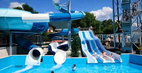Goede prijs. Warm gedompelde gegalvaniseerde stalen glasvezel waterglijbaan voor aquapark online