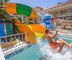 De Speelplaats van kinderen in Spaanse Hotelflat, het Parkdecoratie van de Walvisnevel