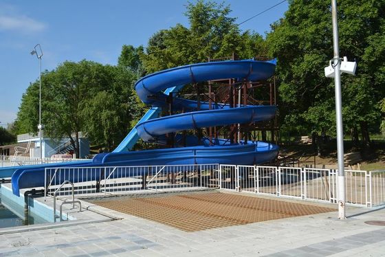 OEM Outdoor Water Park Game Toy zwembad glijbaan Glasvezel Voor Kind