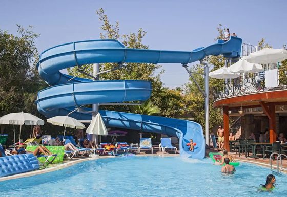 Water amusement themapark zwembad glasvezel glijbaan voor kinderen Speel aangepast kleur