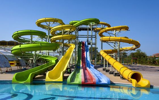Goede prijs. Hoogte 8m Waterpark glijbaan Custom Amusement Rides Glasvezel Glijbaan Voor Kinderen online