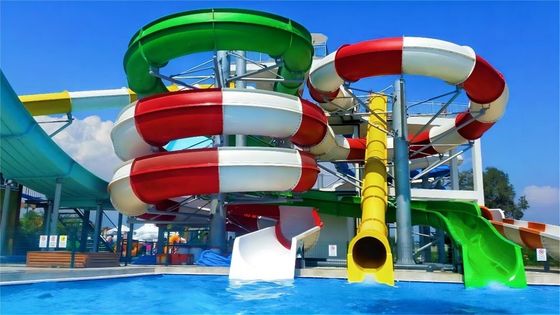 12 mm Dikte glasvezel zwembad glijbaan Water Theme Park Equipment Set