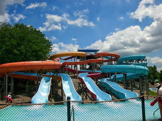 Goede prijs. OEM Outdoor Commerciële speeltuin Speelritten Zwem zwembad Glasvezel waterglijbaan voor kinderen online