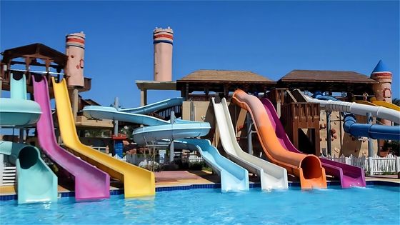 ODM 12 mm dikte glasvezel glijbaan water pretpark producten