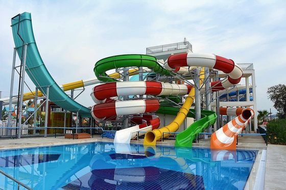 Goede prijs. ODM Amusement Aqua Water Park zwembad Kind Rijdt Glasvezelslide online