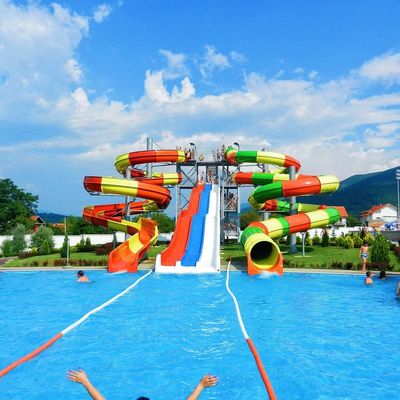 Goede prijs. OEM Kinderenpark Kinderen speeltuin Watercarnavals Rides Equipment Spiral Fiberglass Slide Set online