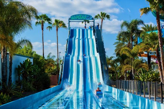 Aquapark zwembad Speelgoed Meerdere glazen waterglijbanen voor volwassenen
