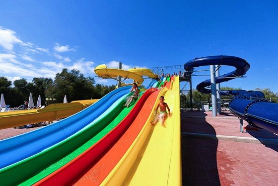 Goede prijs. ODM Dapeng Waterpark Kinderen Zwembad Uitrusting Spelen Glasvezel Glijbaan online