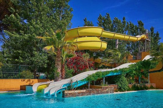 ODM waterpark zwembad zomer waterspelen speelapparatuur spiraal glijbaan