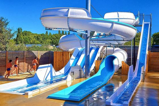 Goede prijs. Kinderen waterpark buiten speeltuin zwembad apparatuur water spiraalslide online