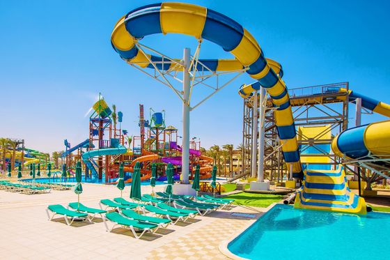 Goede prijs. ODM Waterthemapark Speelplaats Spelletjes Item Uitrusting Glasvezel Spiraalslide online