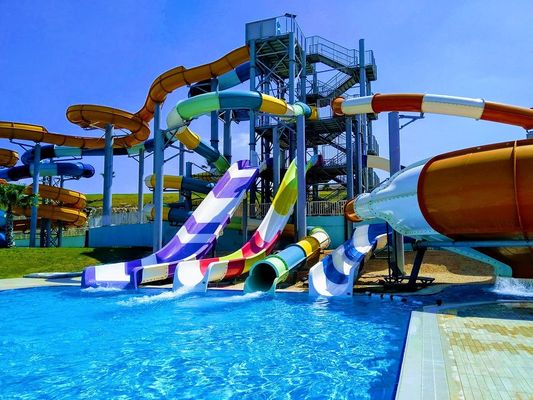 Goede prijs. Waterplezierpark buitenzwembad Kinderspeelplaats Glasvezelslide online