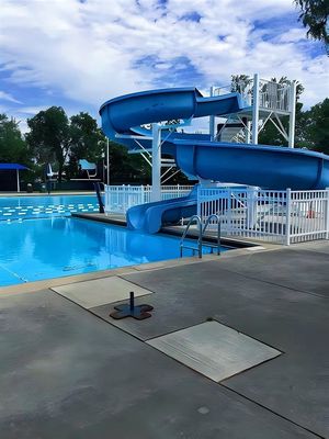 Goede prijs. Waterpark Waterstad Spelapparatuur Buiten Spiraal glijbaan Glasvezel online