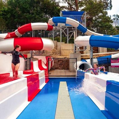 Waterparkapparatuur Vermaak Zomerspel Glasvezel Glijbaan Voor Volwassenen