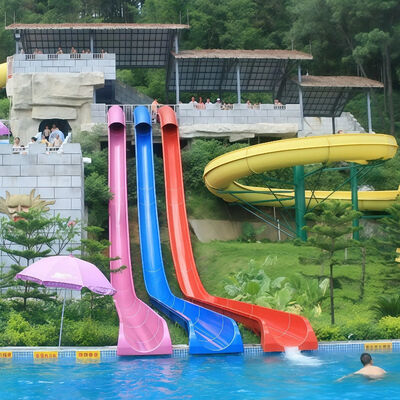 Goede prijs. Commerciële glasvezel hogesnelheid raceslippen voor waterparken zwembad amusementsapparatuur op maat online