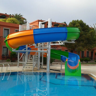 kwaliteit 3m hoog waterpark glijbanen met een capaciteit van 20 personen per uur Perfect voor buiten water recreatieve voorzieningen Fabriek