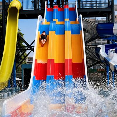Glasvezel commercieel zwembad waterglijbaan regenboog hogesnelheid gebruik voor pretpark