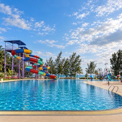 Kwaliteit Open Spiraal Waterglijbaan Recreatiepark Apparatuur Aangepast Ontwerp Met Glasvezel Commercieel Fabriek